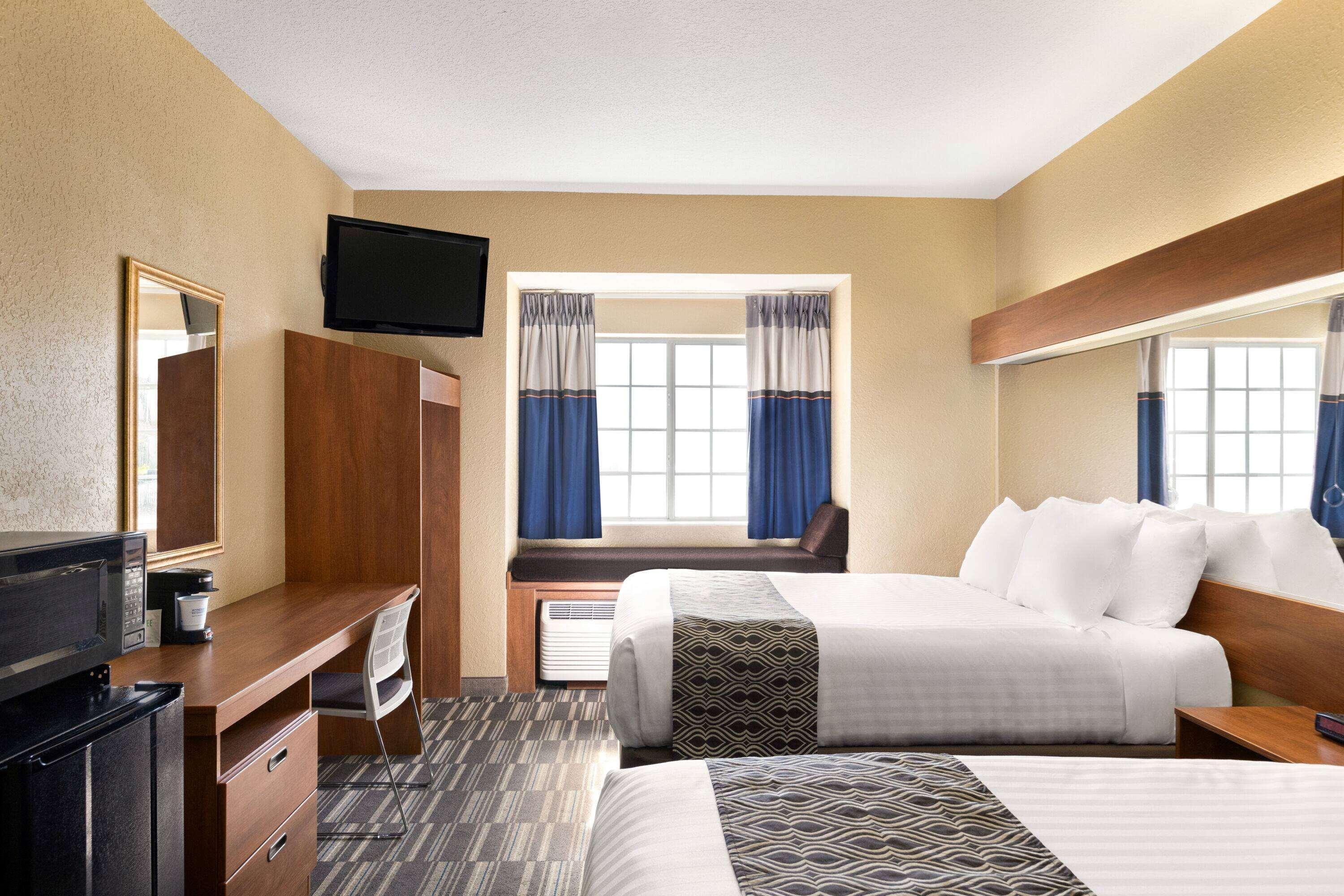 Microtel Inn And Suites - Zephyrhills Ngoại thất bức ảnh