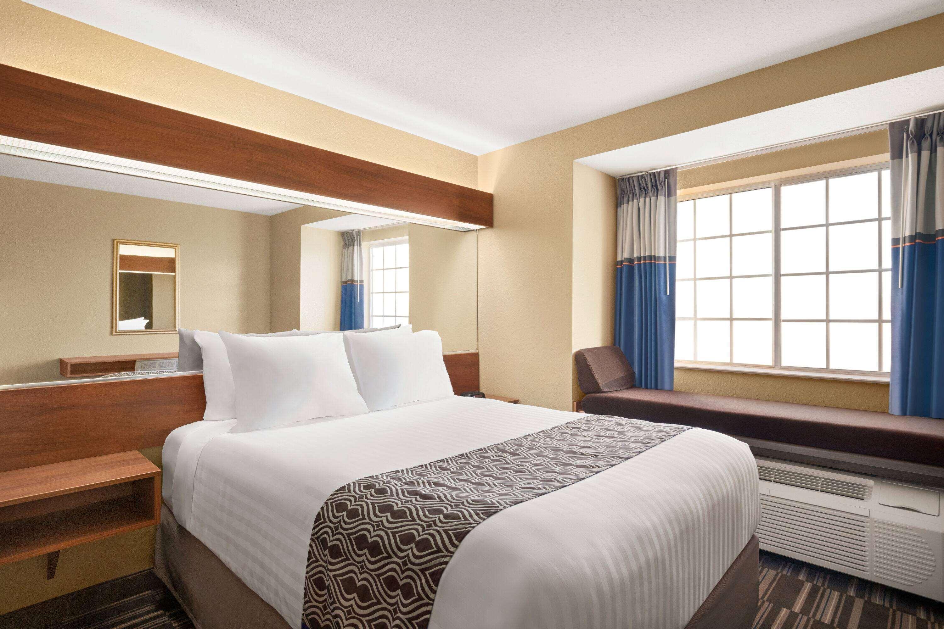 Microtel Inn And Suites - Zephyrhills Ngoại thất bức ảnh