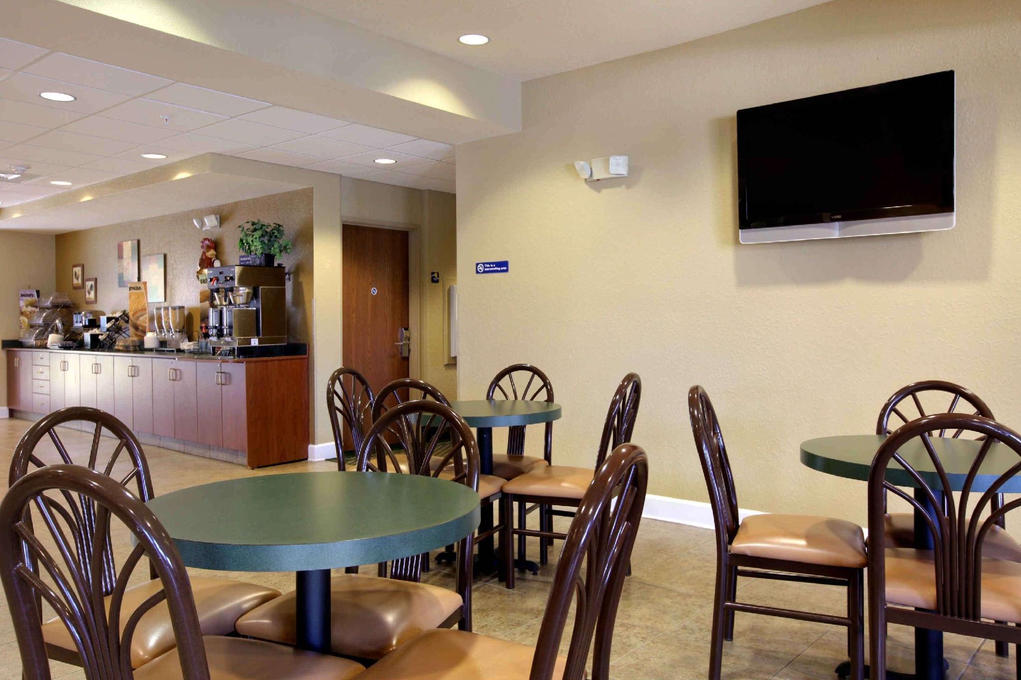 Microtel Inn And Suites - Zephyrhills Ngoại thất bức ảnh