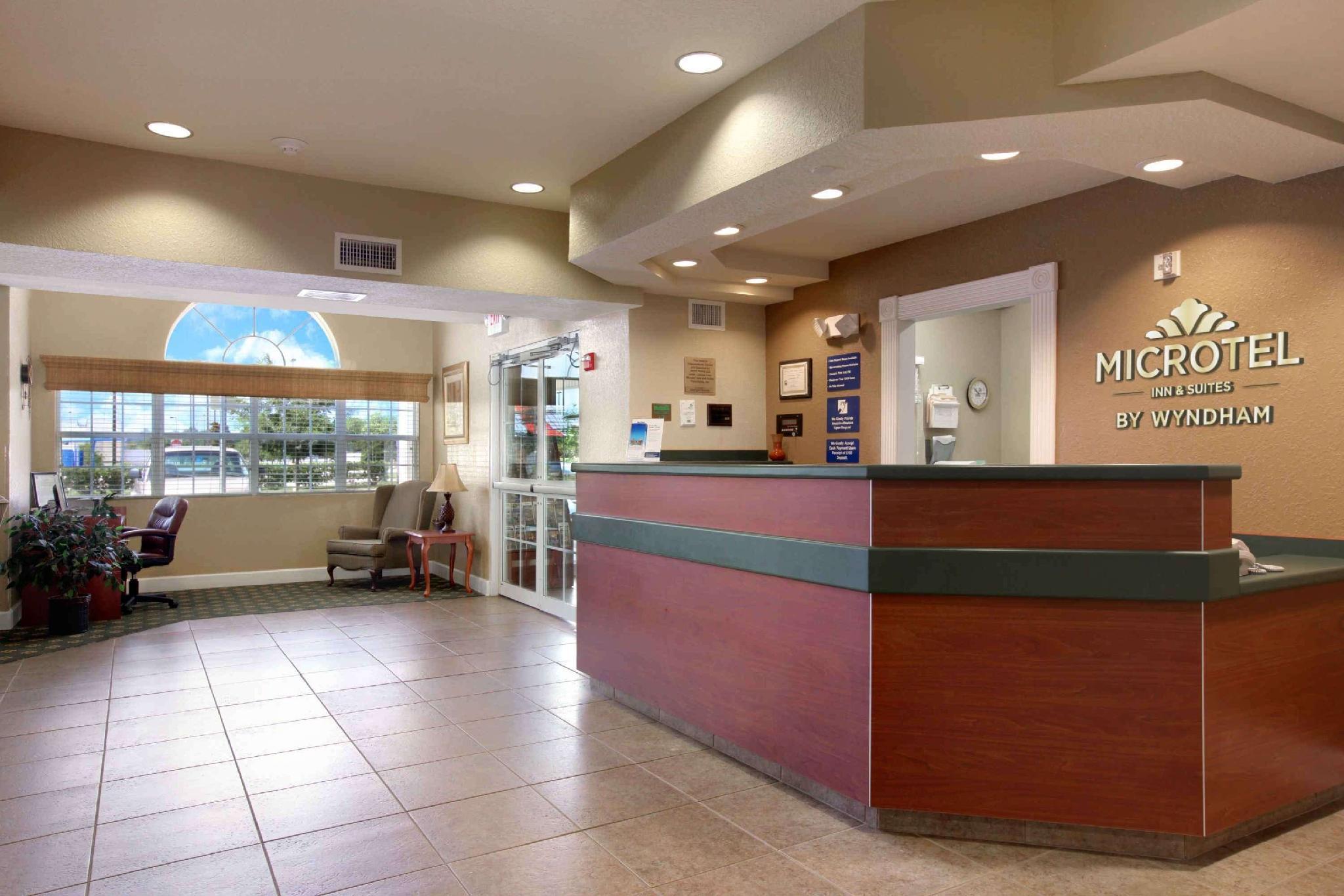 Microtel Inn And Suites - Zephyrhills Ngoại thất bức ảnh