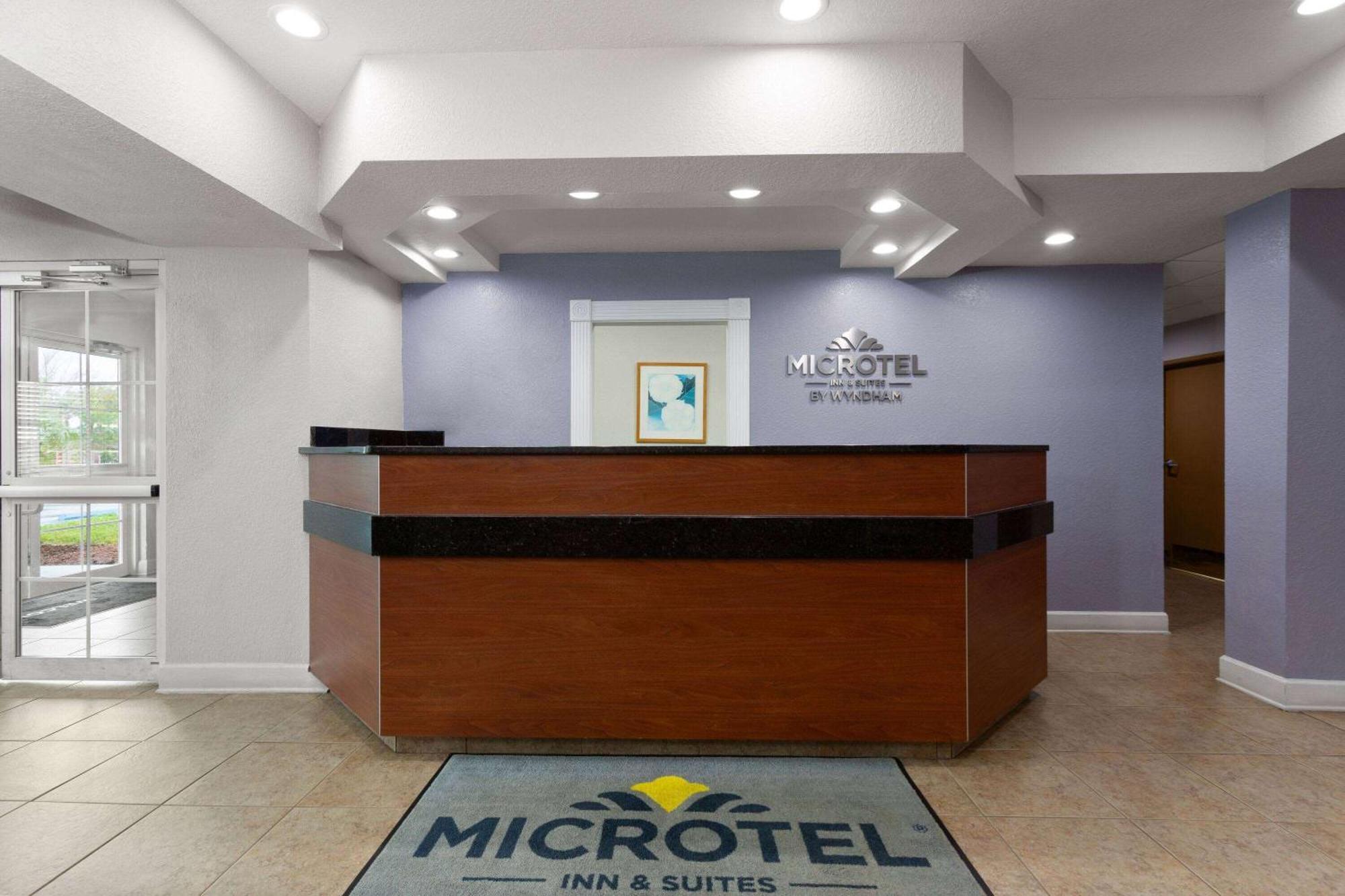 Microtel Inn And Suites - Zephyrhills Ngoại thất bức ảnh