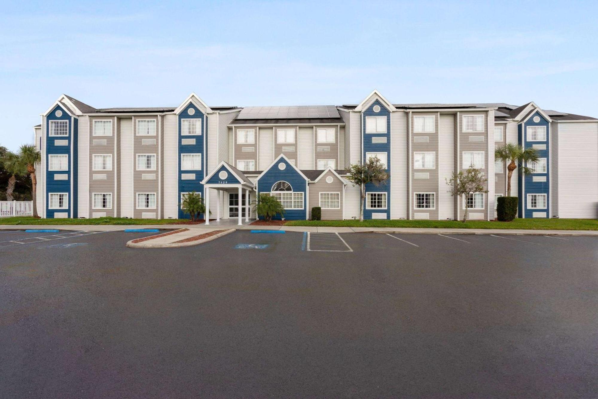 Microtel Inn And Suites - Zephyrhills Ngoại thất bức ảnh