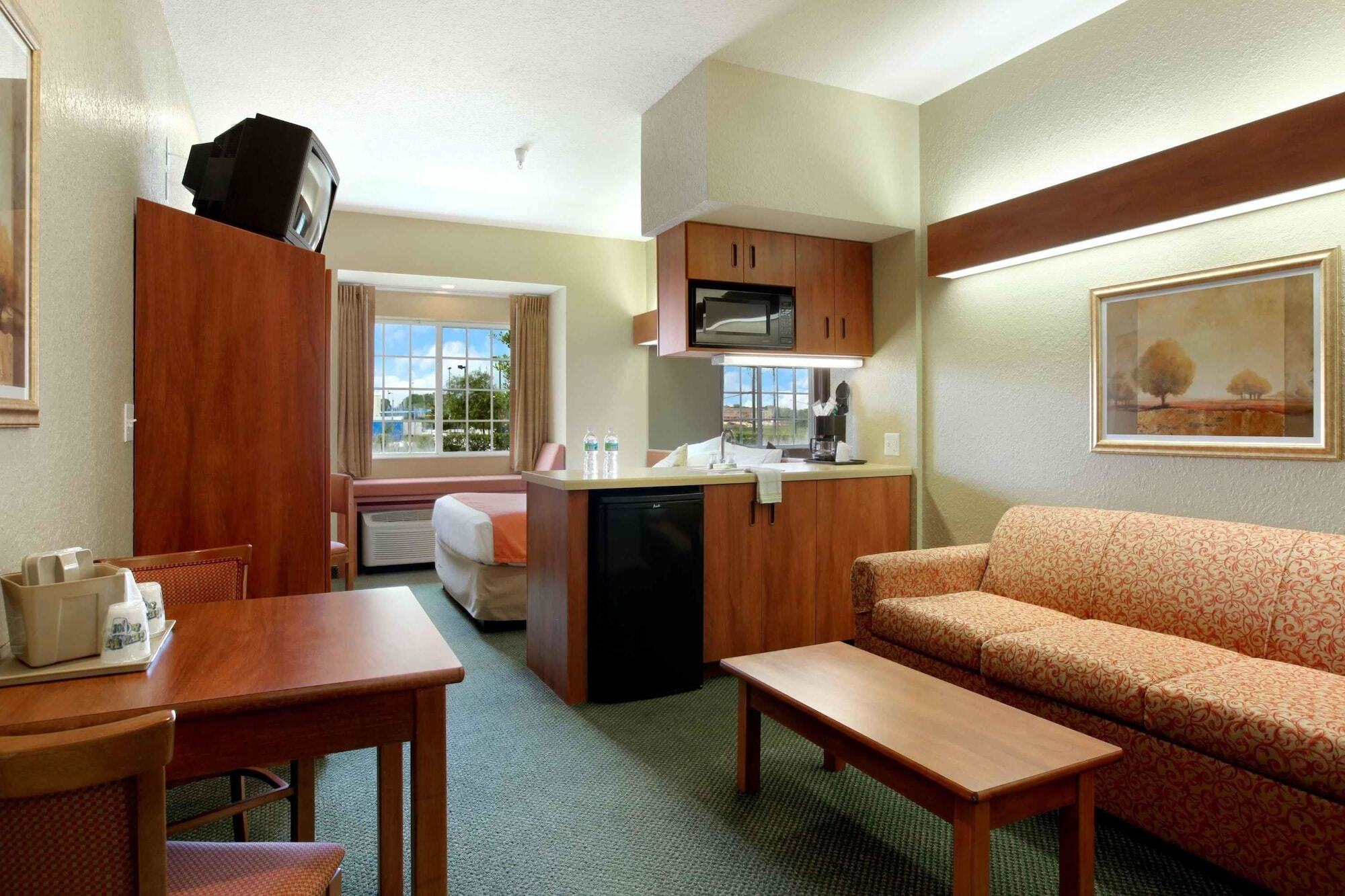 Microtel Inn And Suites - Zephyrhills Ngoại thất bức ảnh